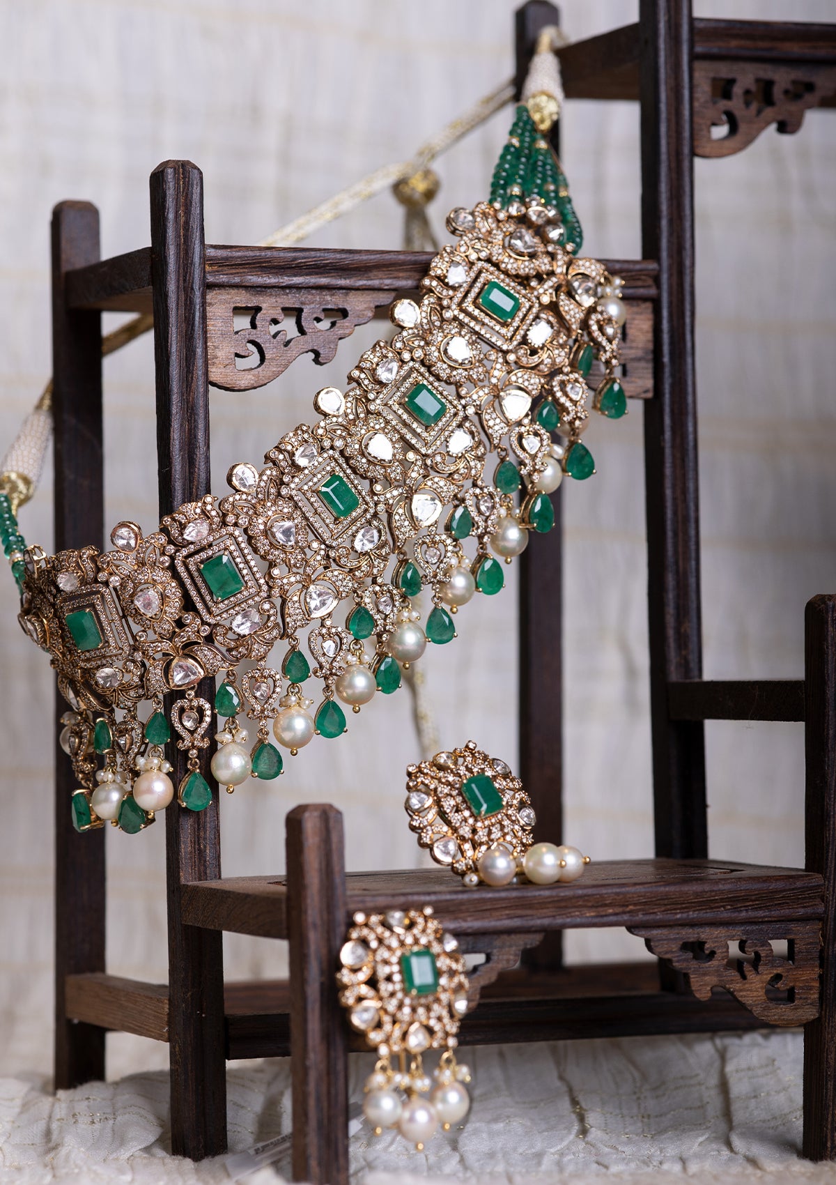 Gulbano Necklace Set